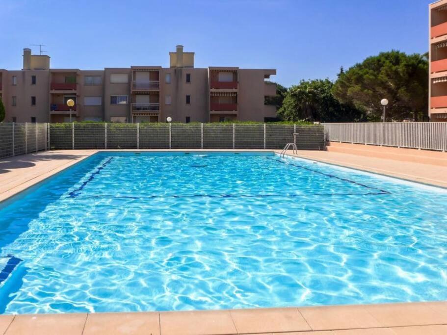 Studio Cabine Quatre Couchages Classe 2 Etoiles Bormes-les-Mimosas Exterior photo