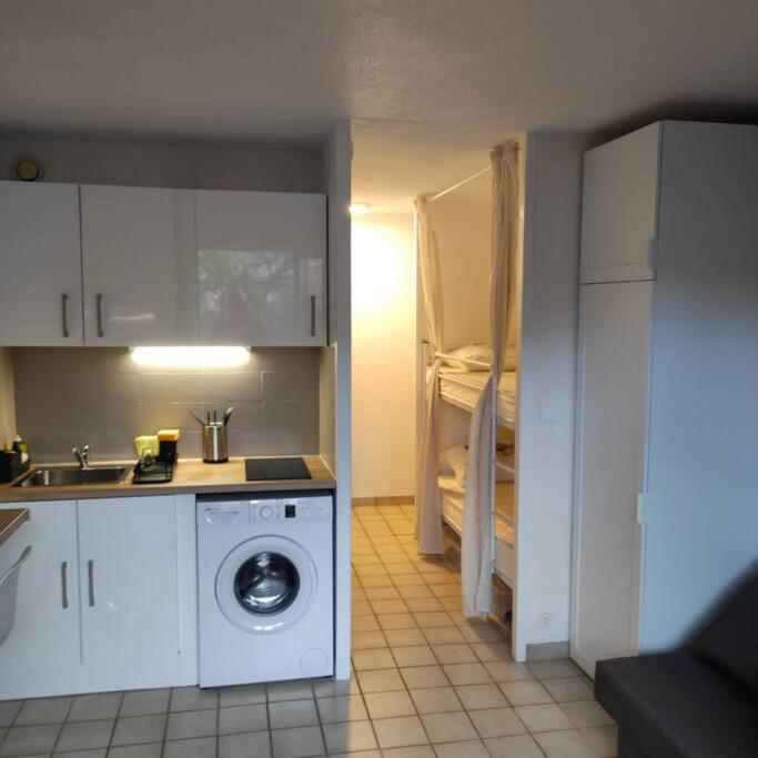 Studio Cabine Quatre Couchages Classe 2 Etoiles Bormes-les-Mimosas Exterior photo